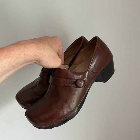 Dansko Brown Leather Clogs Womens Size 40 EU - Picture 2 of 6